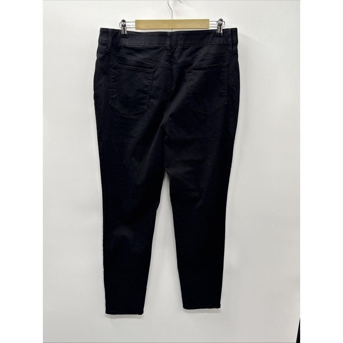 Chico's Black Stretch Jegging Pants Sz 2.5 US 14 Button Zip Closure Pockets