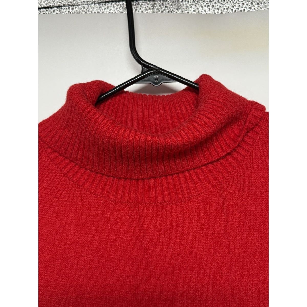 Eva Mendes Red Turtleneck Sweater 3X Cable Sleeve Detail Soft Knit Cozy Bold