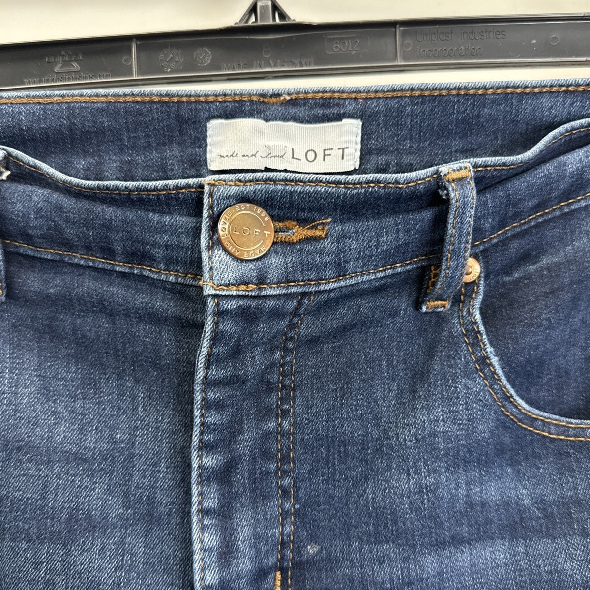LOFT Skinny Jeans Women’s Size 12 Med Wash 5 Pocket, stretch, Casual Comfort