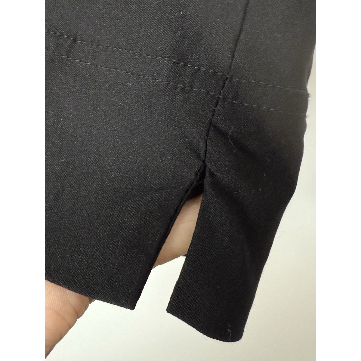 Alfred Dunner Pull On Black Capris Stretch Rayon Blend Side Slits Pockets Sz 18