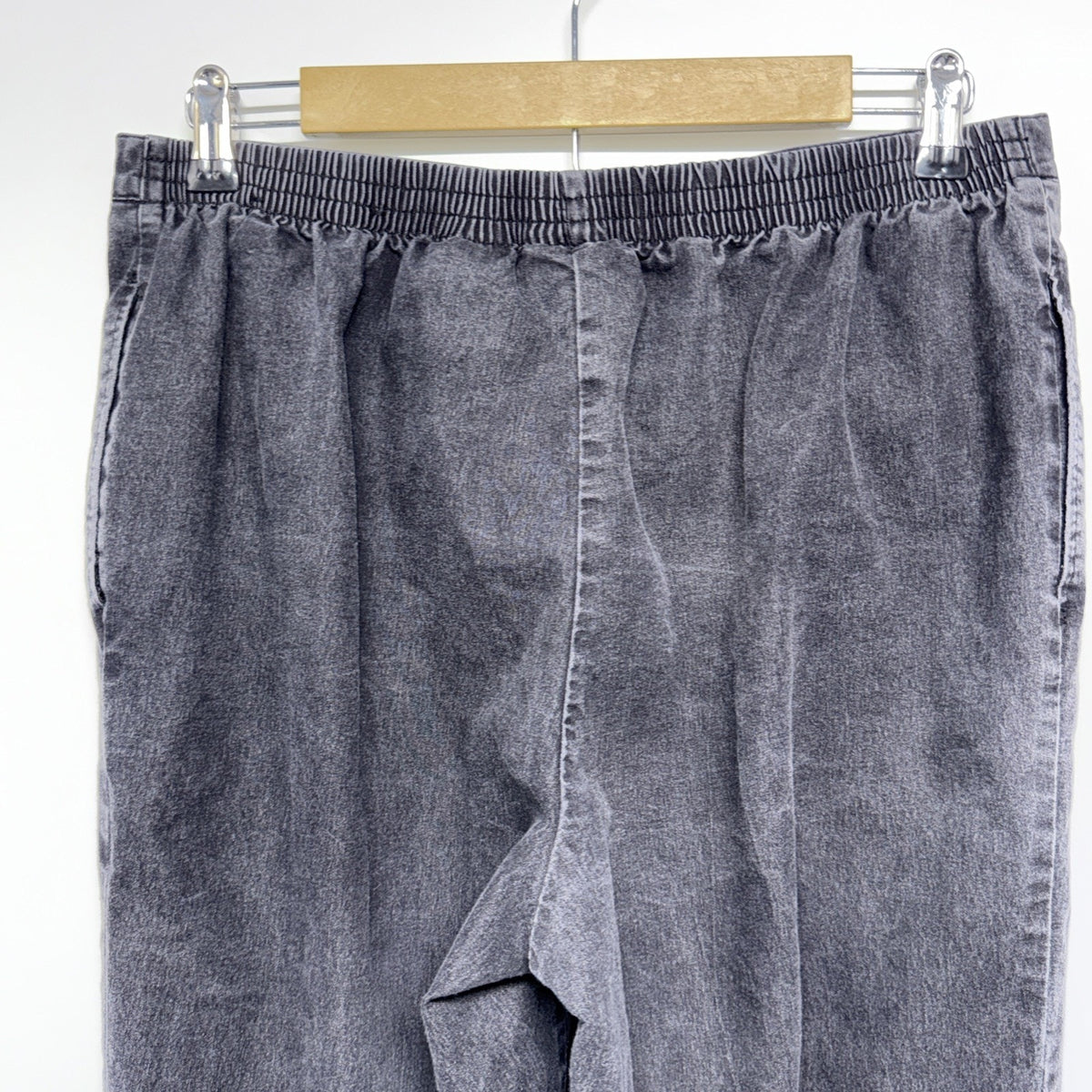 Alfred Dunner Classic Fit Capri Pants Women 12 Black Denim High Rise Pockets