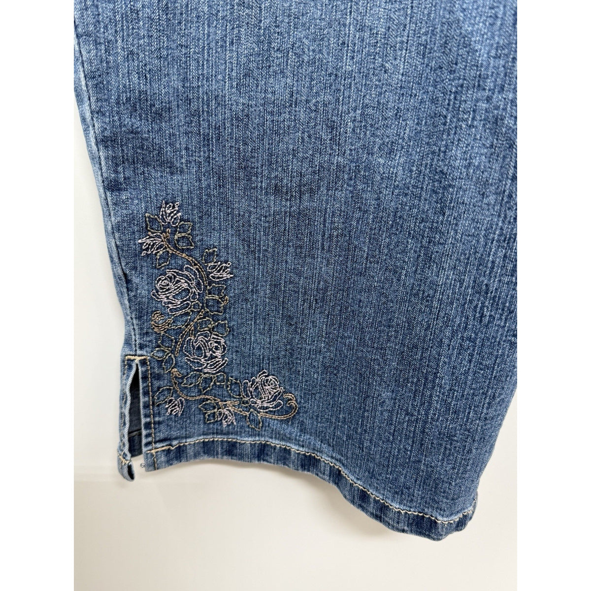 Gloria Vanderbilt Perfect Fit Capris Womens 20W Plus Stretch Denim Embroidered
