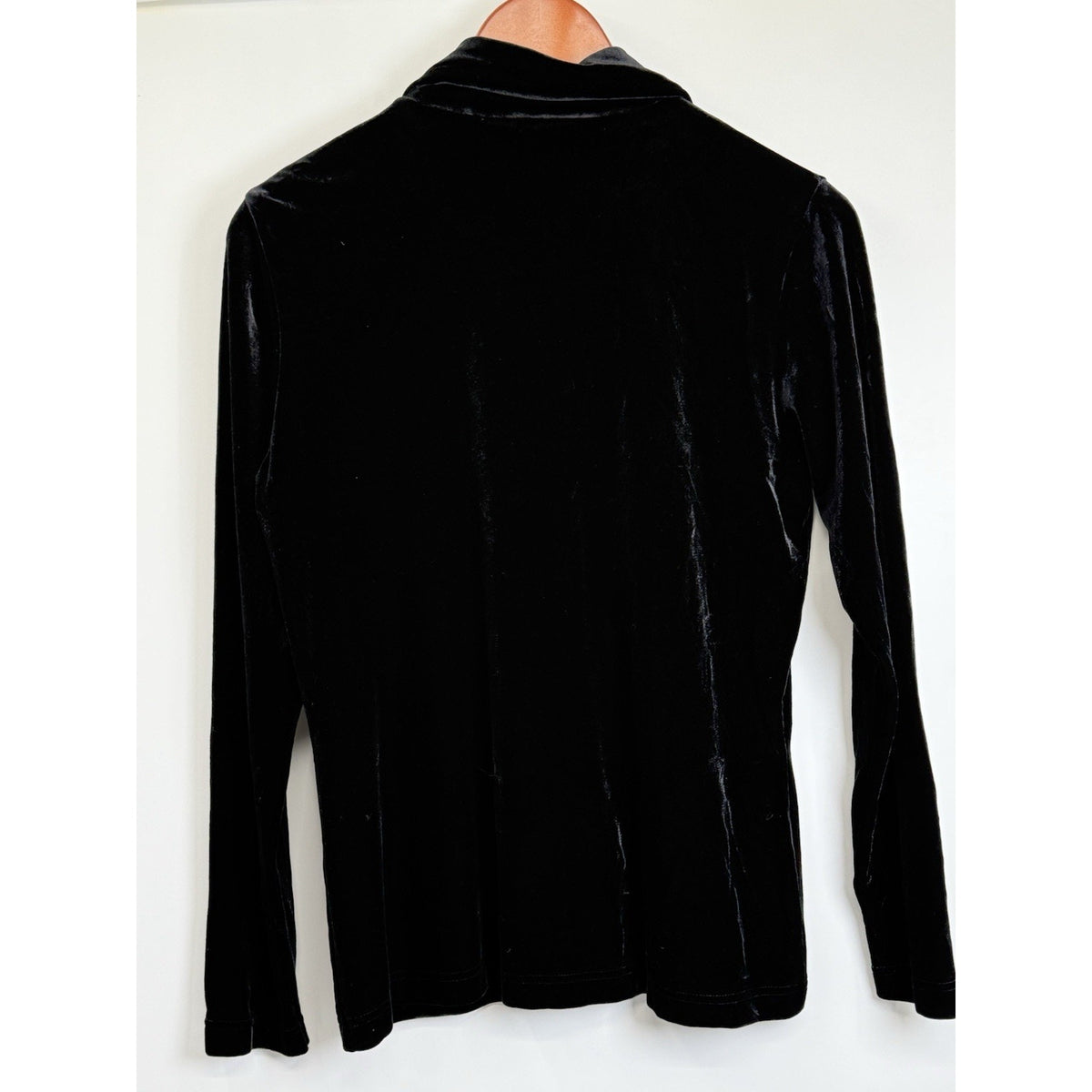 Hillard & Hanson Black Velvet Button Front Top M Stretch Soft Classic Minimalist