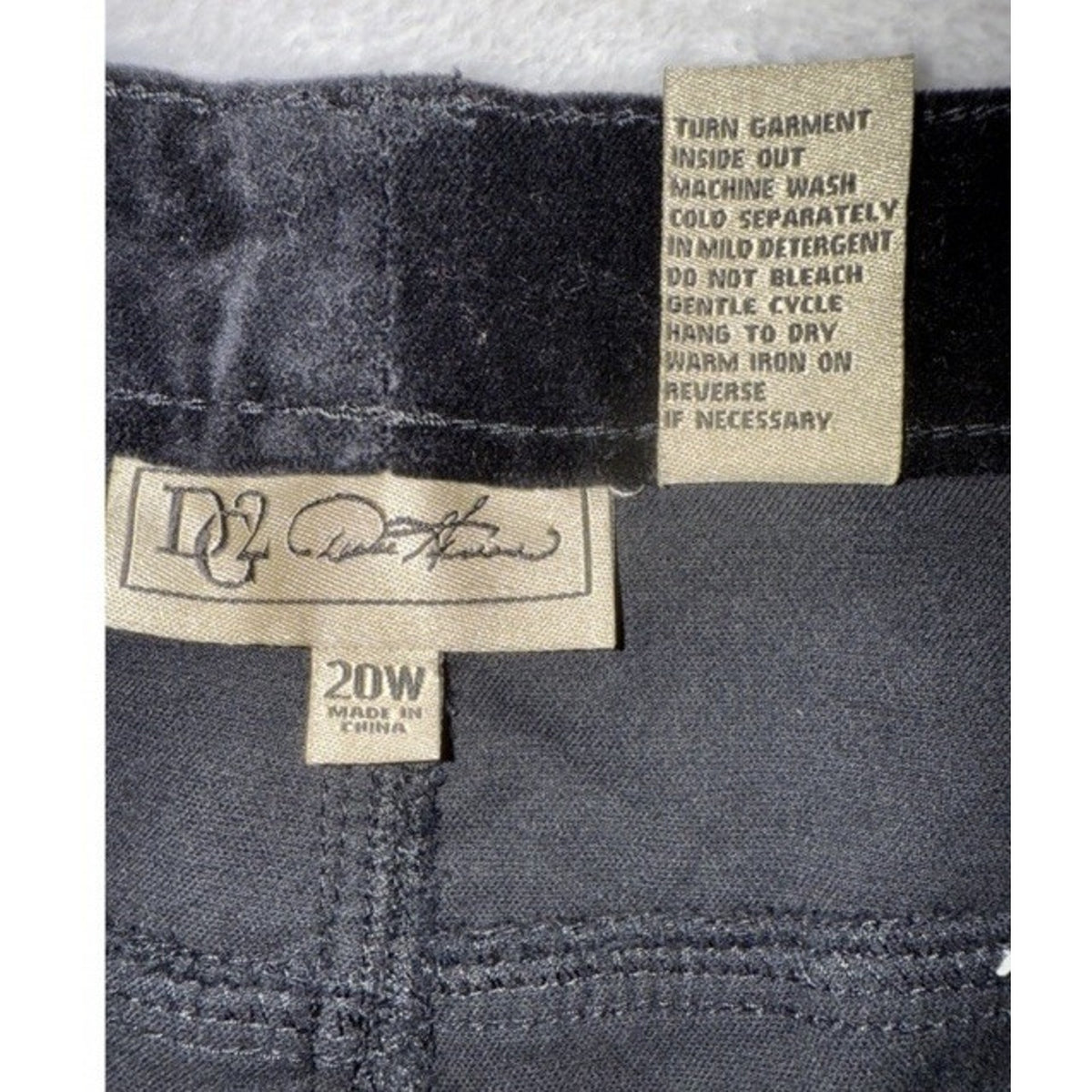 Diane Gilman DG2 Pants Women’s Sz 20W Black Velvet Zip Front/Button Closure