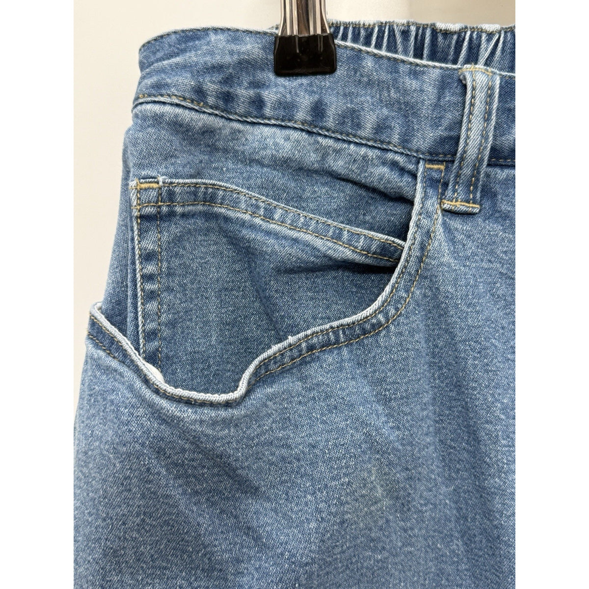 Quacker Factory Jeans Women’s 1X Rhinestone Studded Stretch Denim Straight Leg