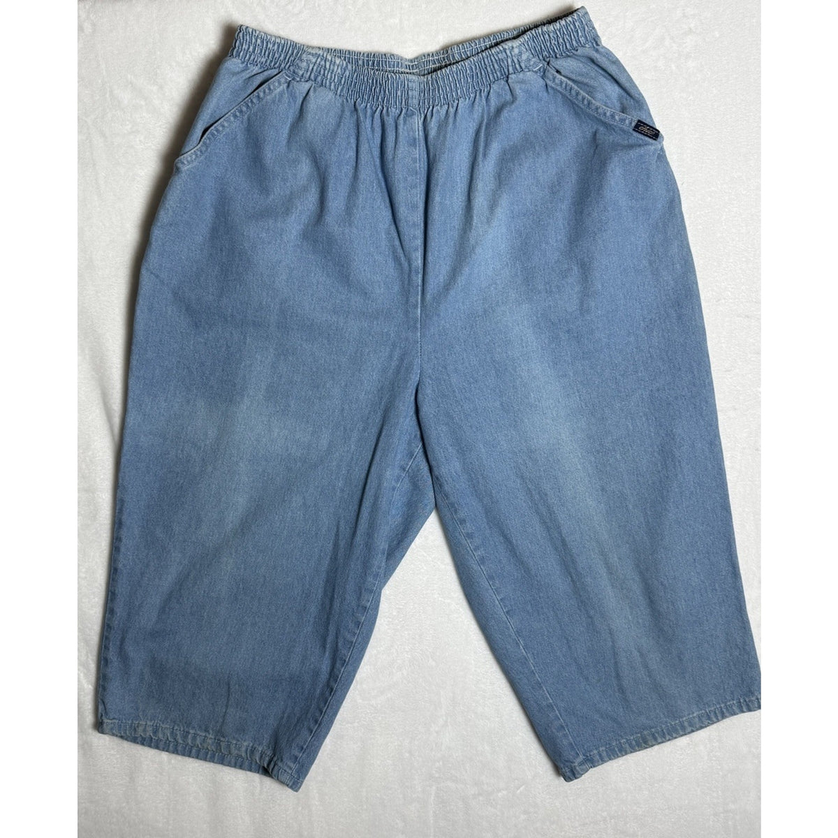 Chic Womens 20W Blue Pull On Denim Capri Pants 100% Cotton Elastic Waist Plus