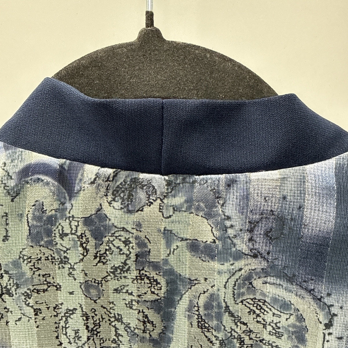R&M Richards By Karen KWONG 2 Pc Jacket Tank Set Blue Paisley USA Size 16