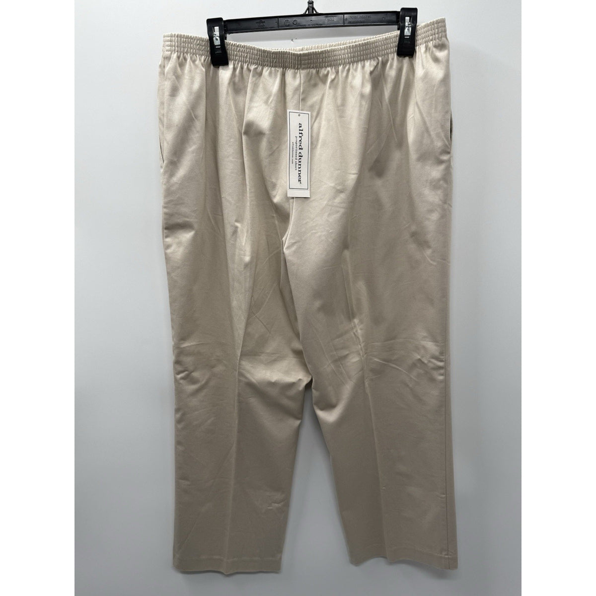 Alfred Dunner Womens 16 Short Beige Pull On Pants NWT Stretch Classic -FLAWED-