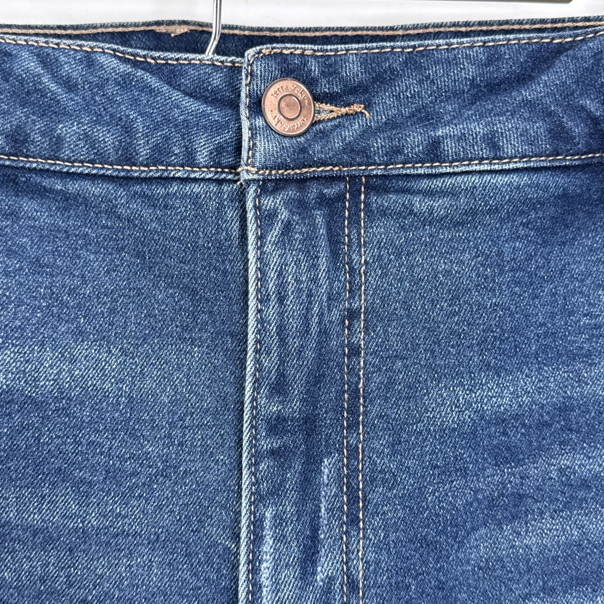 Terra & Sky Womens Plus Size 24W Distressed Denim Shorts With destructed Hem