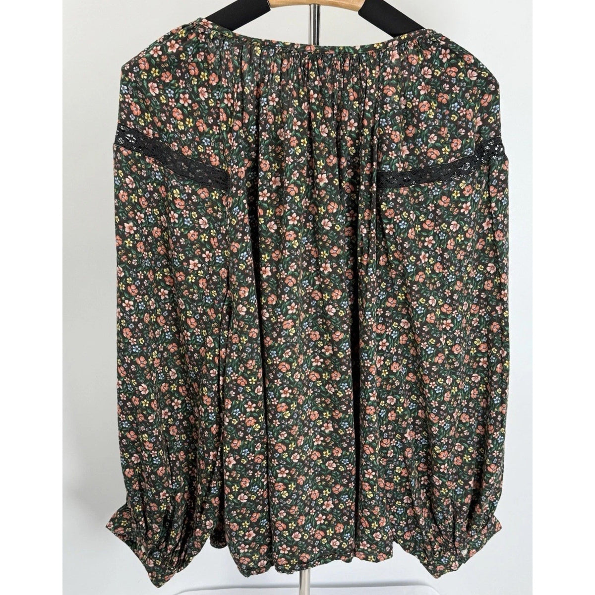 Old Navy XXL Floral Boho Peasant Blouse Black Pink Lace Detail Long Sleeve