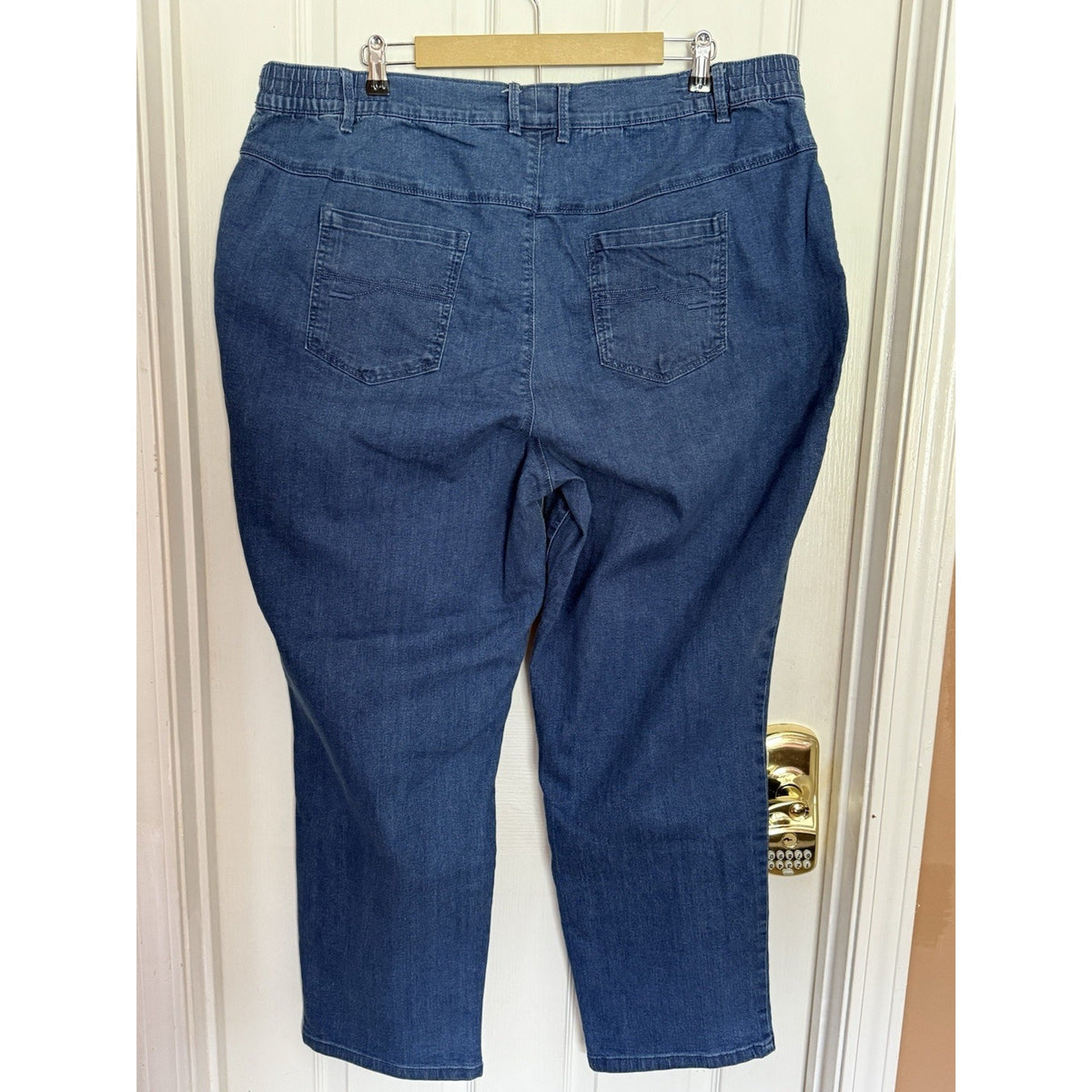Catherines Right Fit Women 22W Blue Medium Wash Stretch High Rise Straight Jeans