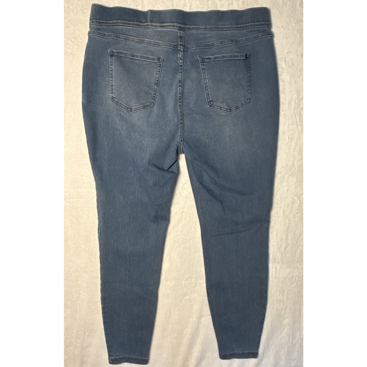 Terra & Sky Woman's 1X Pull On Jean Jeggings High Rise Stretch Casual lightwash