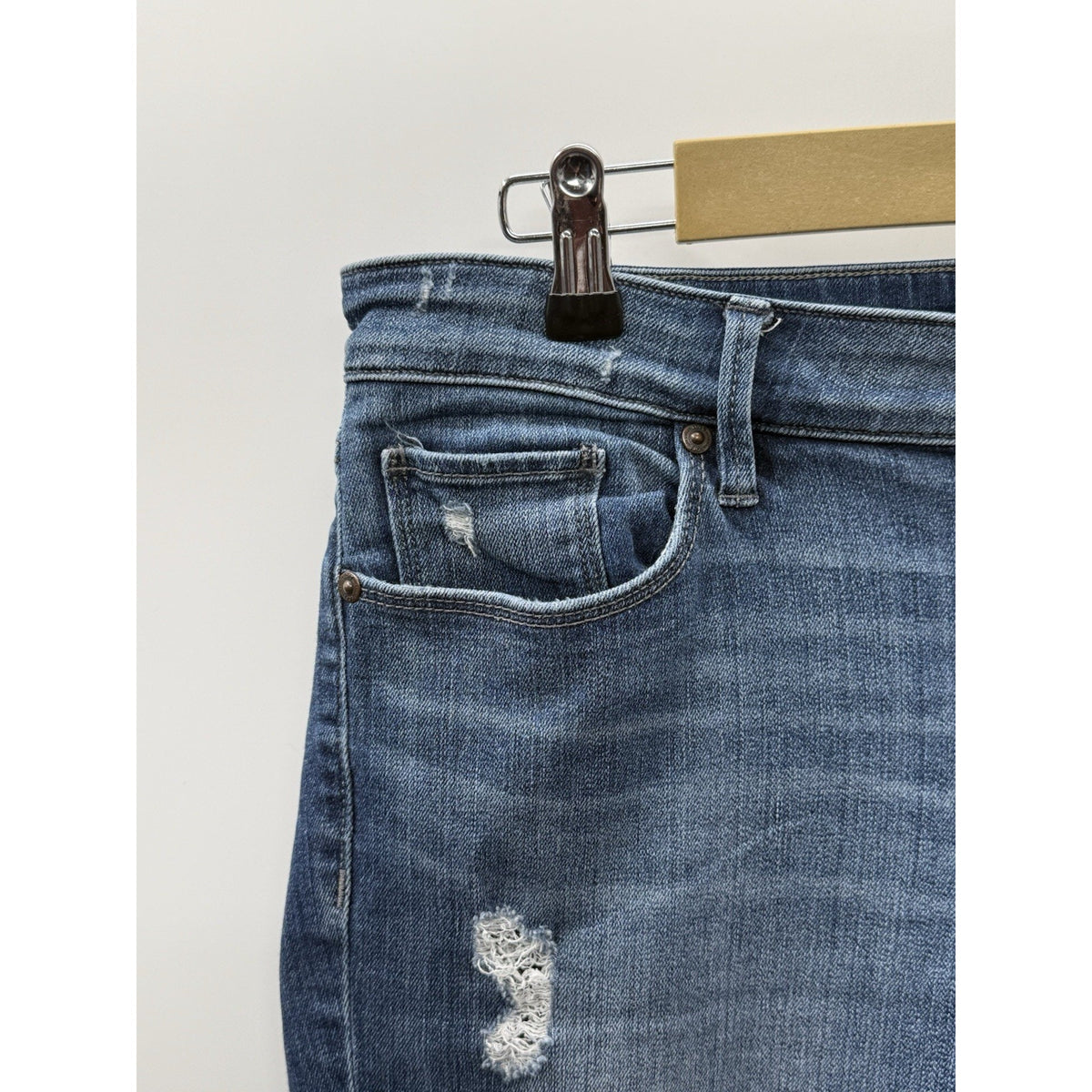 Ann Taylor LOFT Distressed Straight Leg Jeans Women Medium Wash Stretch
