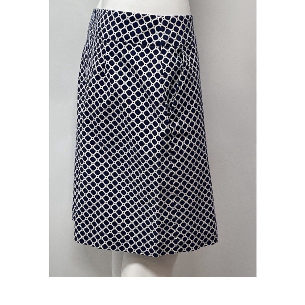 Chadwicks of Boston A Line Skirt Classic Stretch Size 10 Navy Blue White Pockets