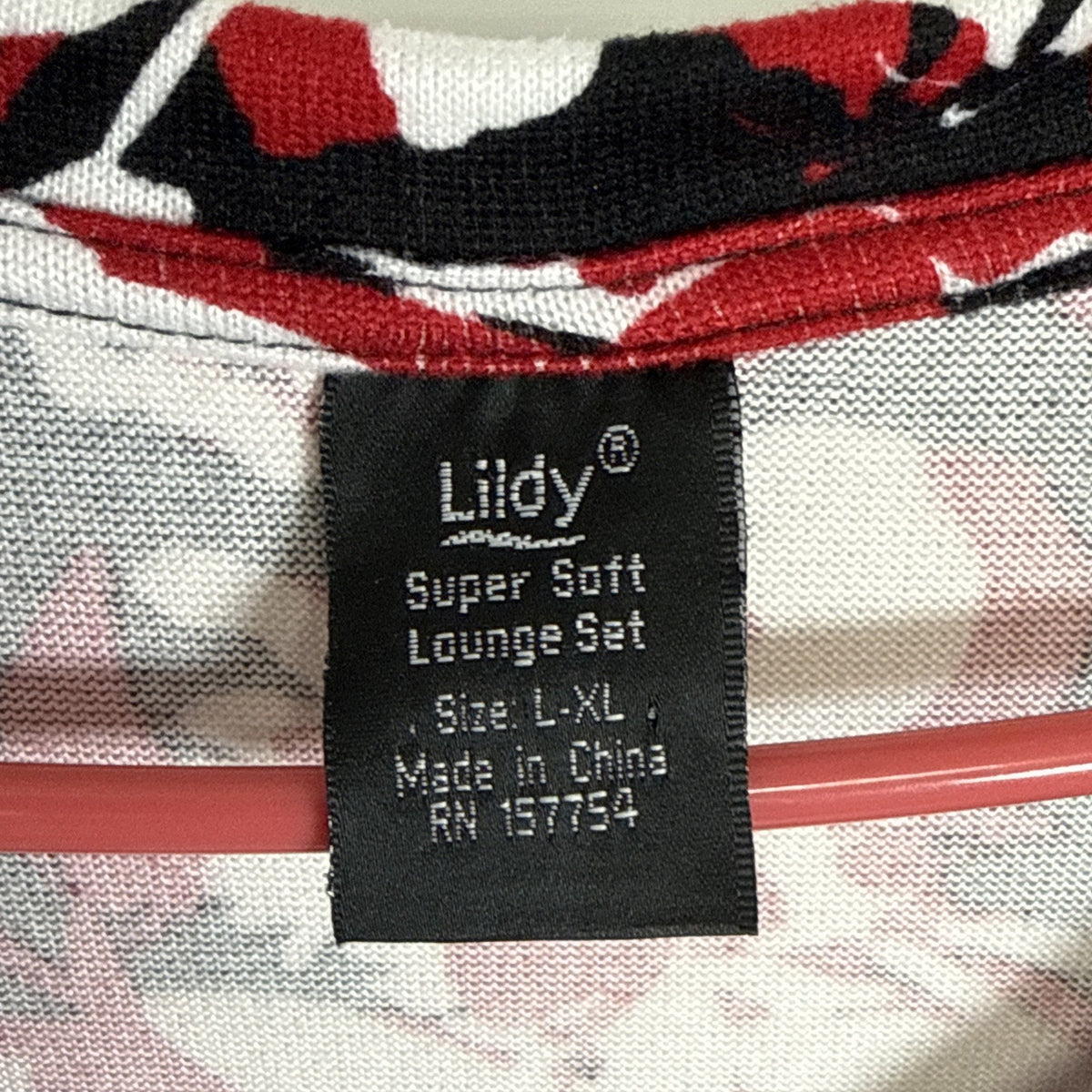 Lildy Tunic Top Women’s Large Extra Large Black Red Floral Long Sleeve Stretch