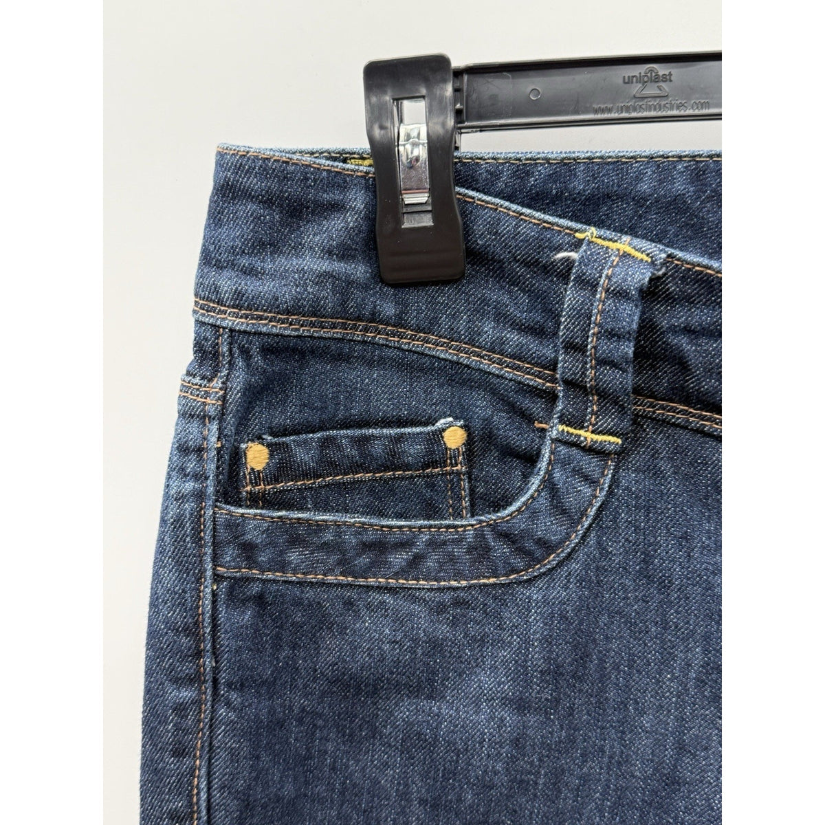 New York & Company Womens Size 10 Dark Wash Denim Capri Jeans Stretch Mid Rise
