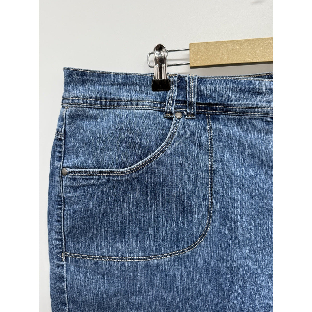 Gloria Vanderbilt Perfect Fit Capris Womens 20W Plus Stretch Denim Embroidered