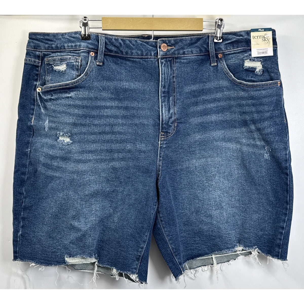 Terra & Sky Womens Plus Size 24W Distressed Denim Shorts With destructed Hem