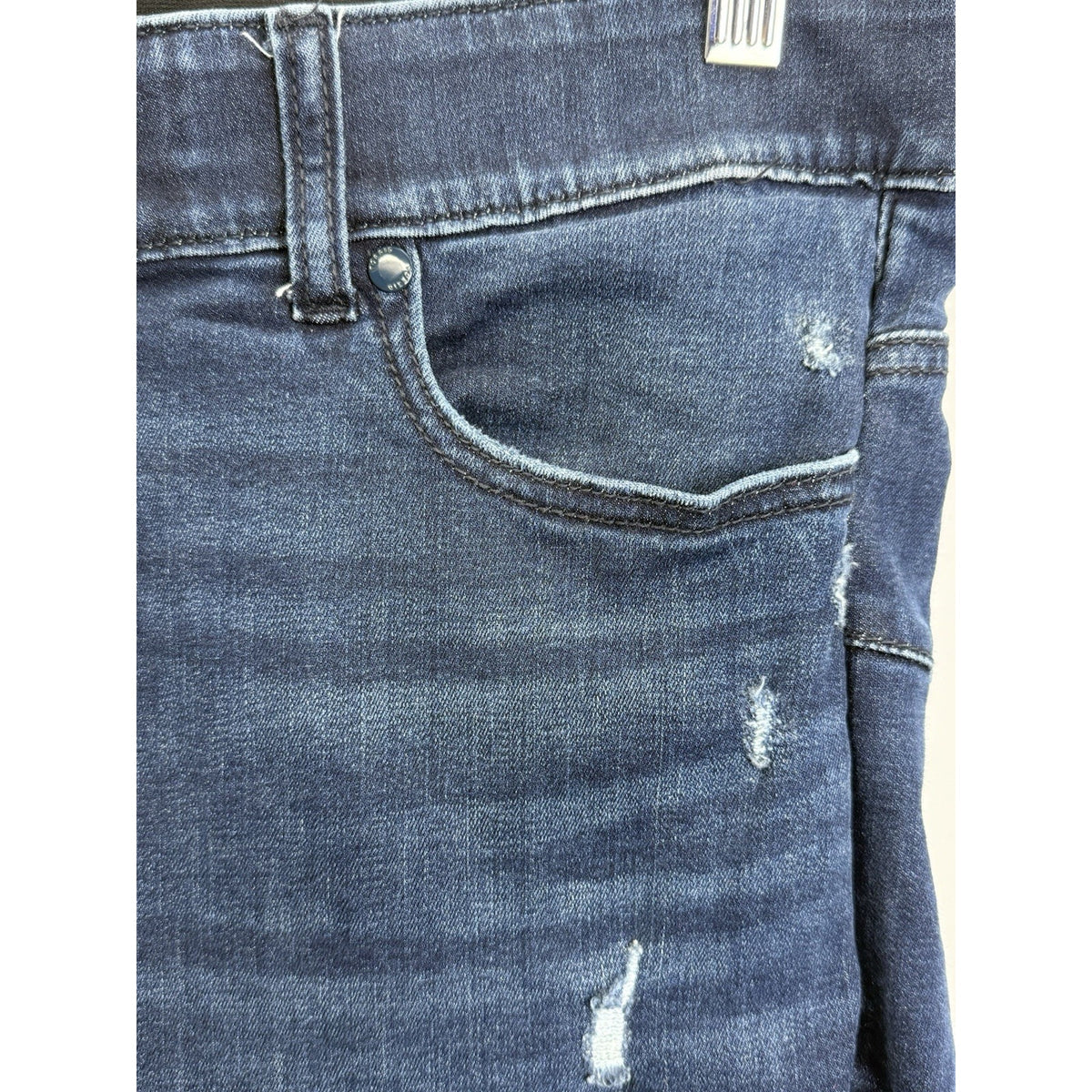 Torrid 16R Jeans Bombshell Skinny Dark Wash Stretch Denim Mid Rise Distressed