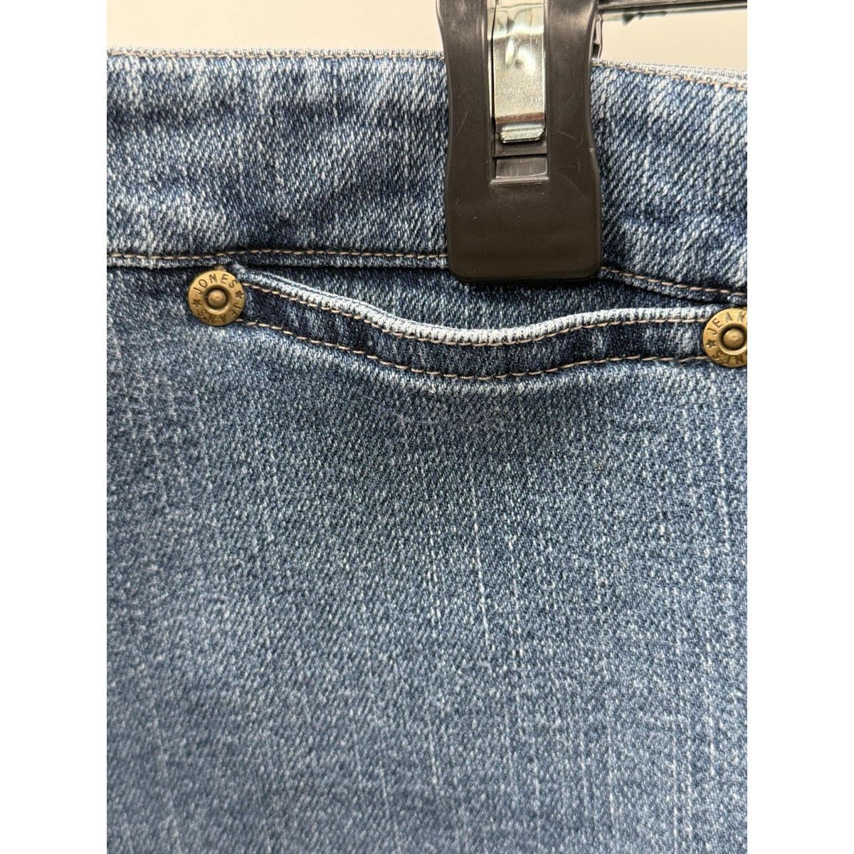 Jones Jeans Women’s Skirt Denim Blue Jean Size 24W Casual Comfort, Zip Button