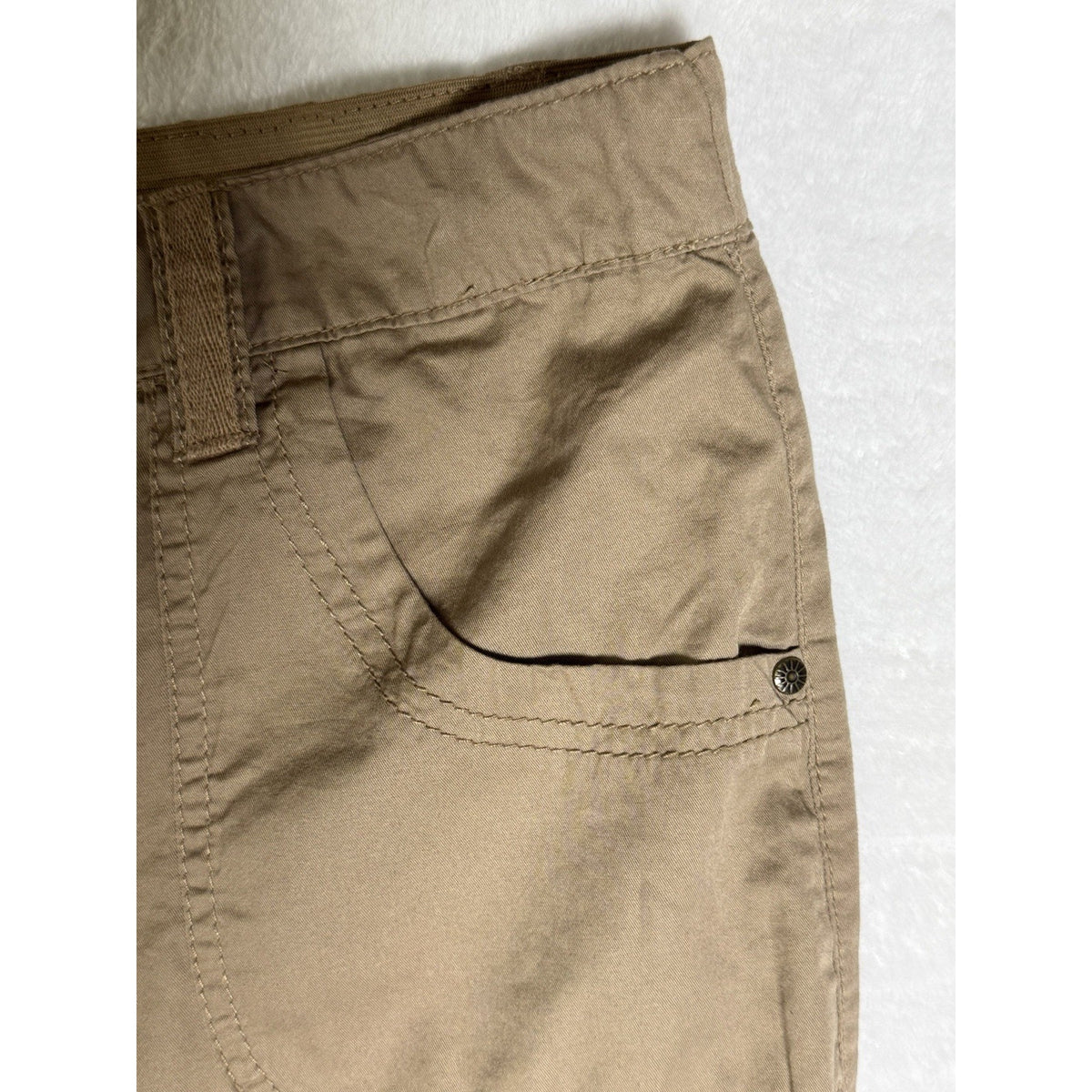 White Stag Women 18 Khaki Cargo Capri Pants Cotton Utility Casual Lightweight