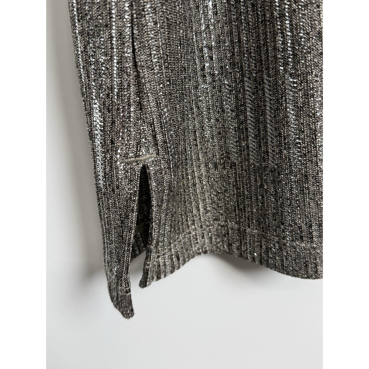 Chico's Women's Shimmer Metallic Tunic Top V-Neck 3/4 Sleeves Size 1 Medium 8