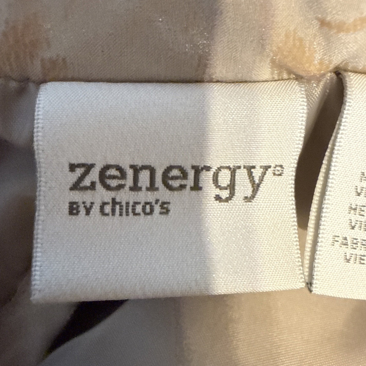 CHICO'S ZENERGY Neema Vest Sz 1 (M) Gold Leopard Quilted Pockets Full Zip Womens