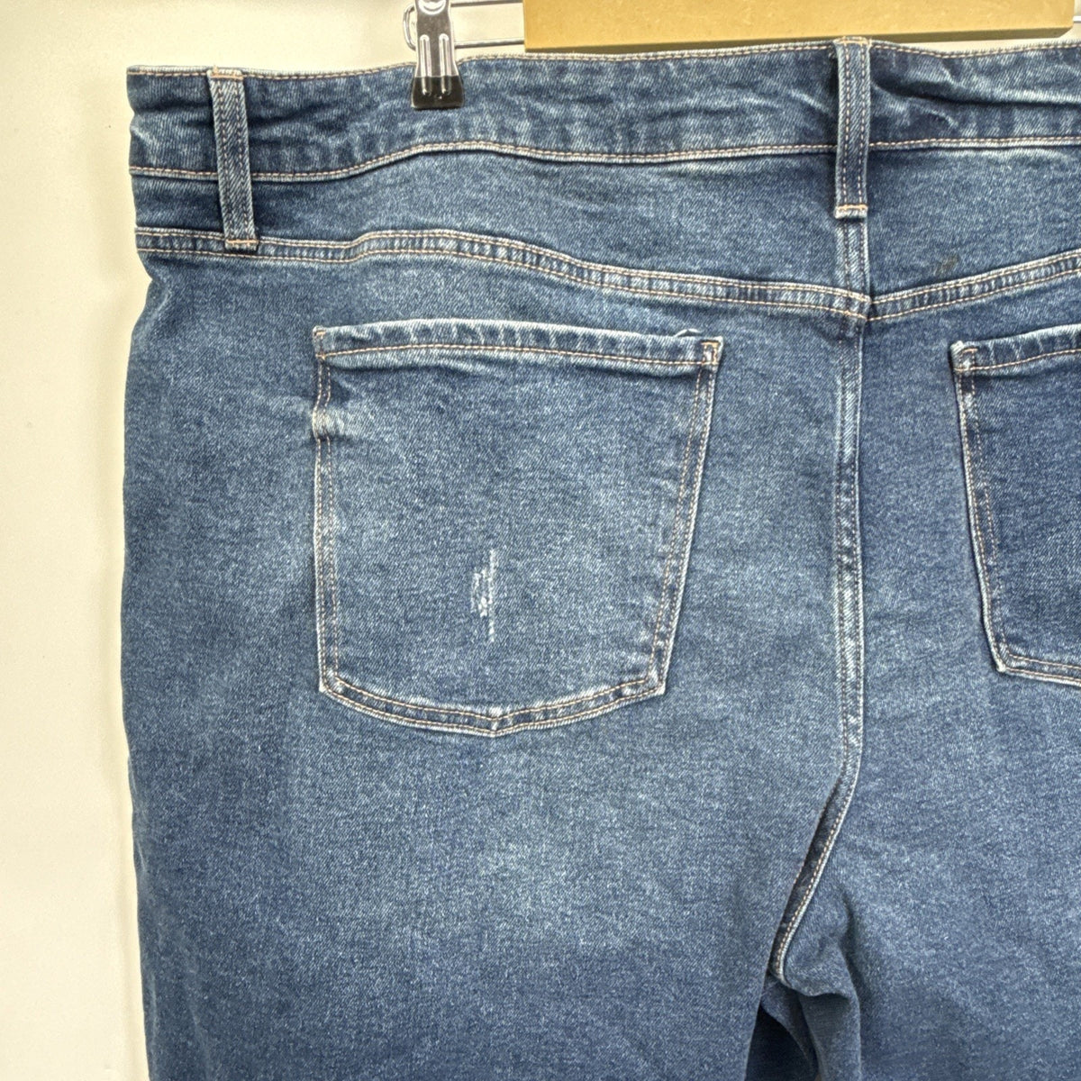 Terra & Sky Womens Plus Size 24W Distressed Denim Shorts With destructed Hem