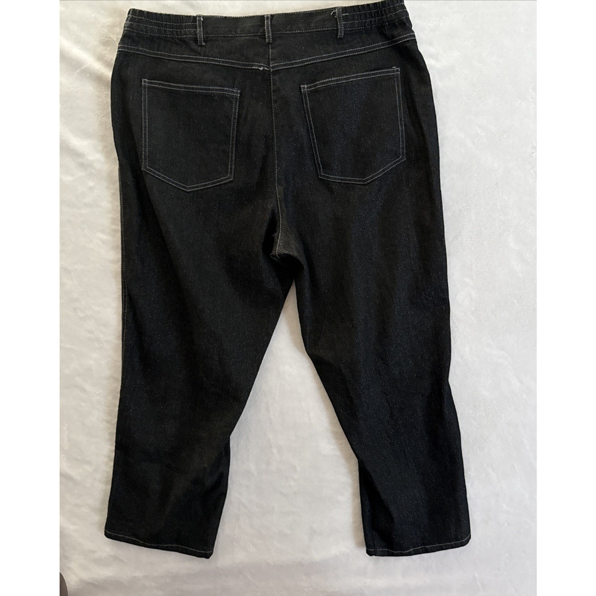 Hearts of Palm Women's Black Metallic Embellished Crop Jean Size 14