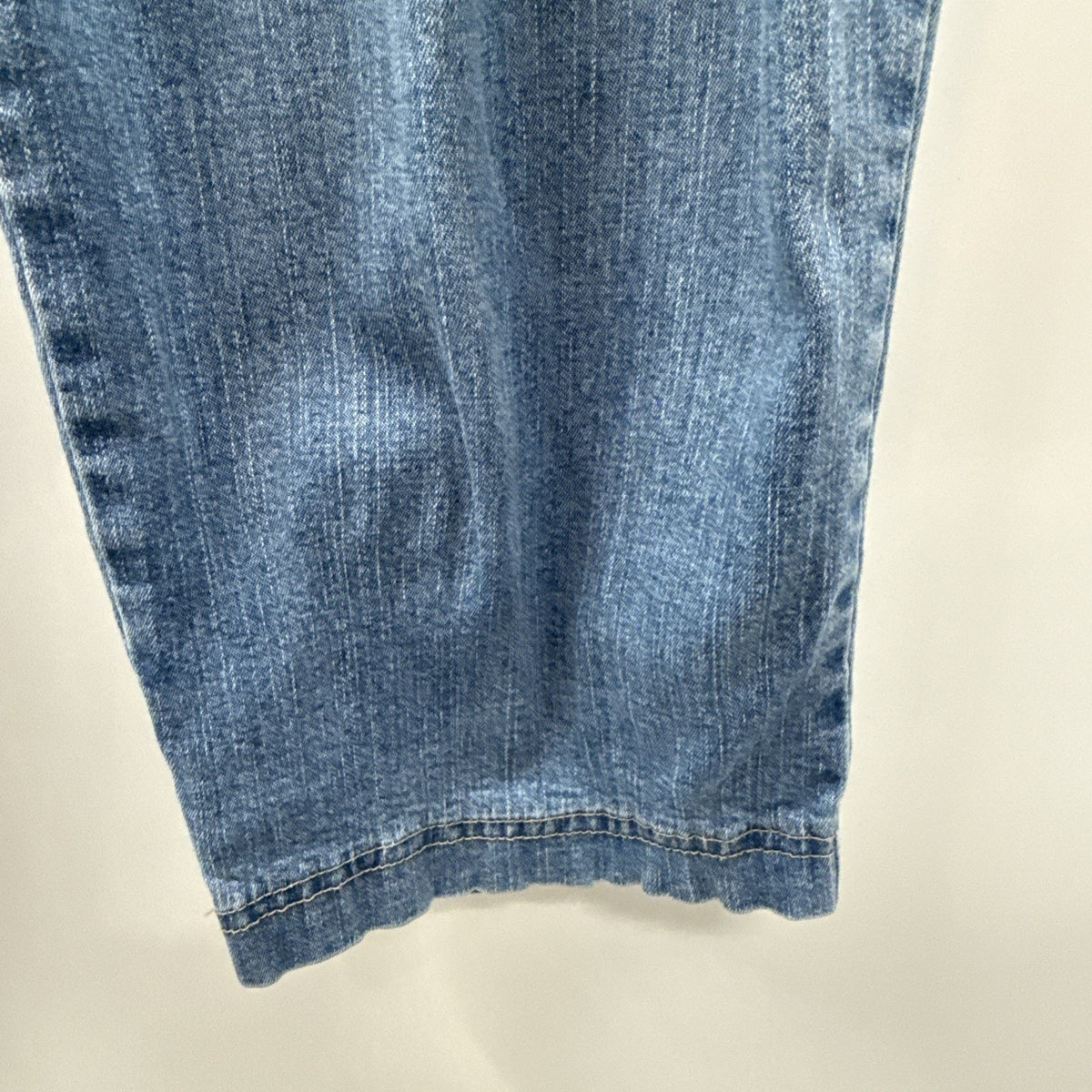 croft &barrow Jeans Women Pull On Elastic Waist Size 1X Short Pants Pockets