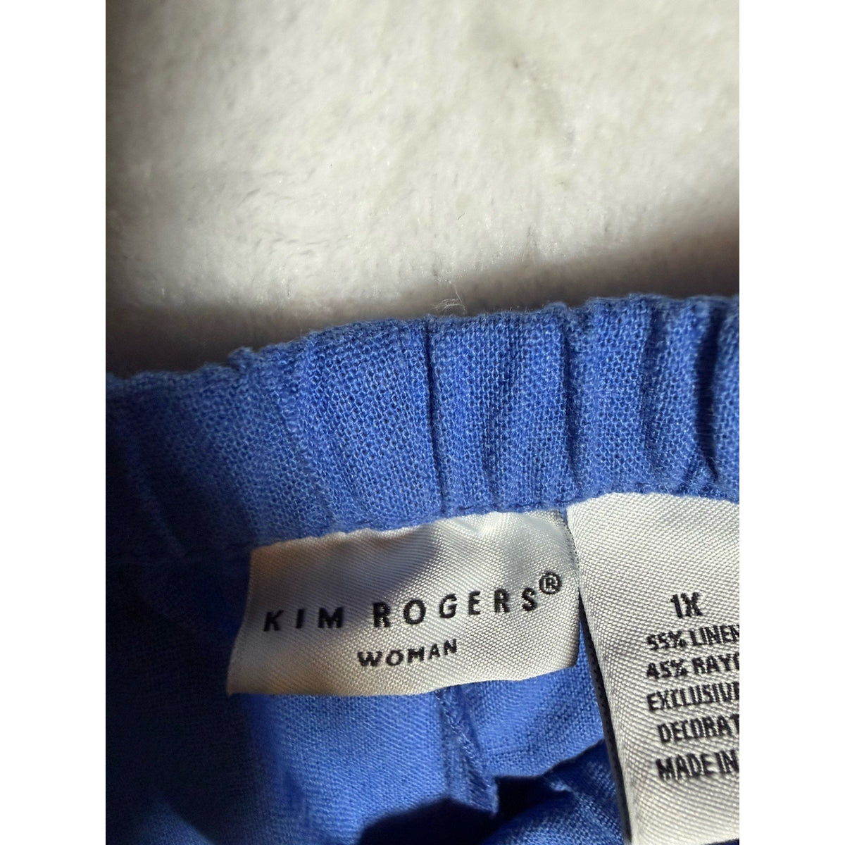 Kim Rogers Women 1X Blue Linen Blend Parrot Embroidered Pull On Capri Pants