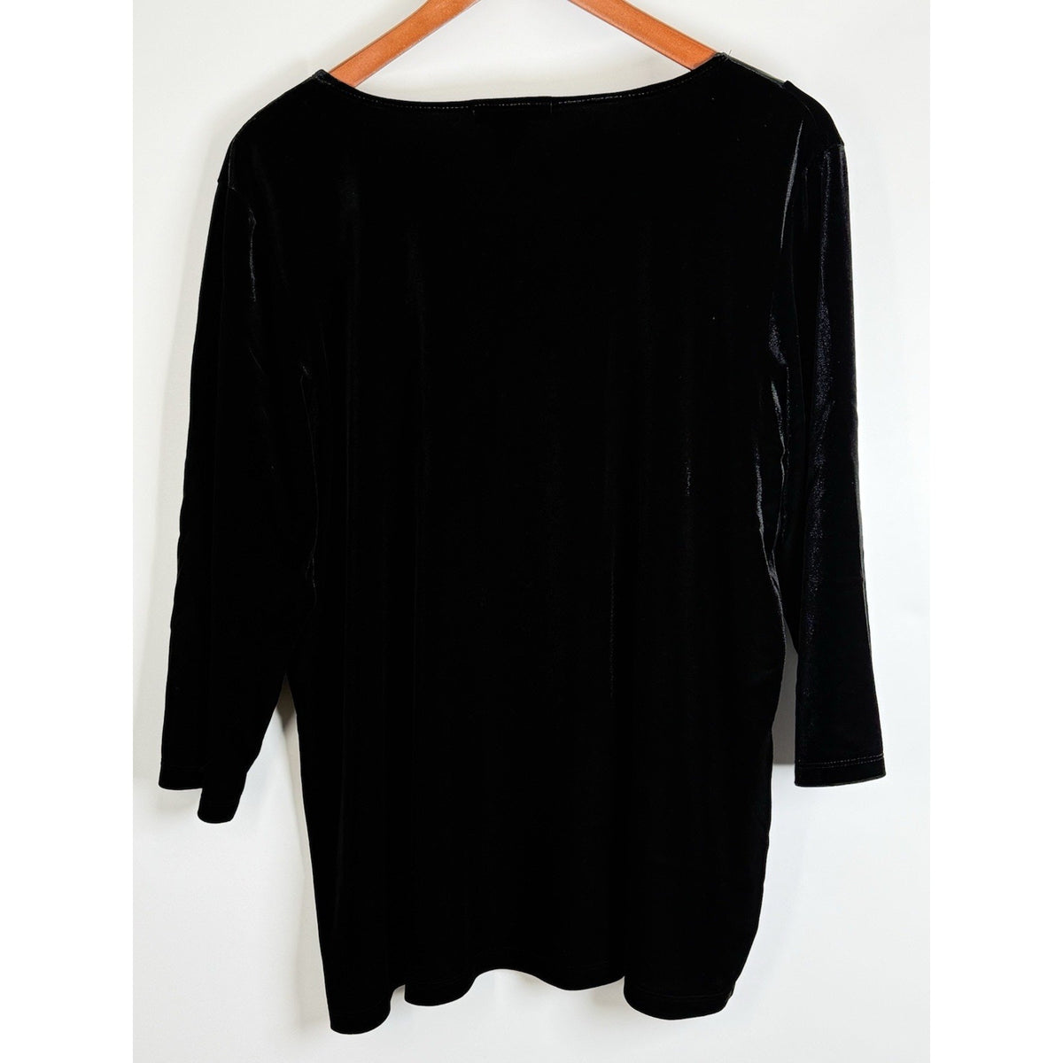 Susan Lawrence Women’s Size 1X Black Velvet Top Satin Neckline 18” Sleeve