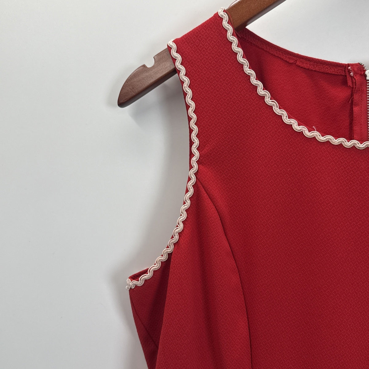 Altar’d State sleeveless red Dress ric rac trim detail Women Sz Large