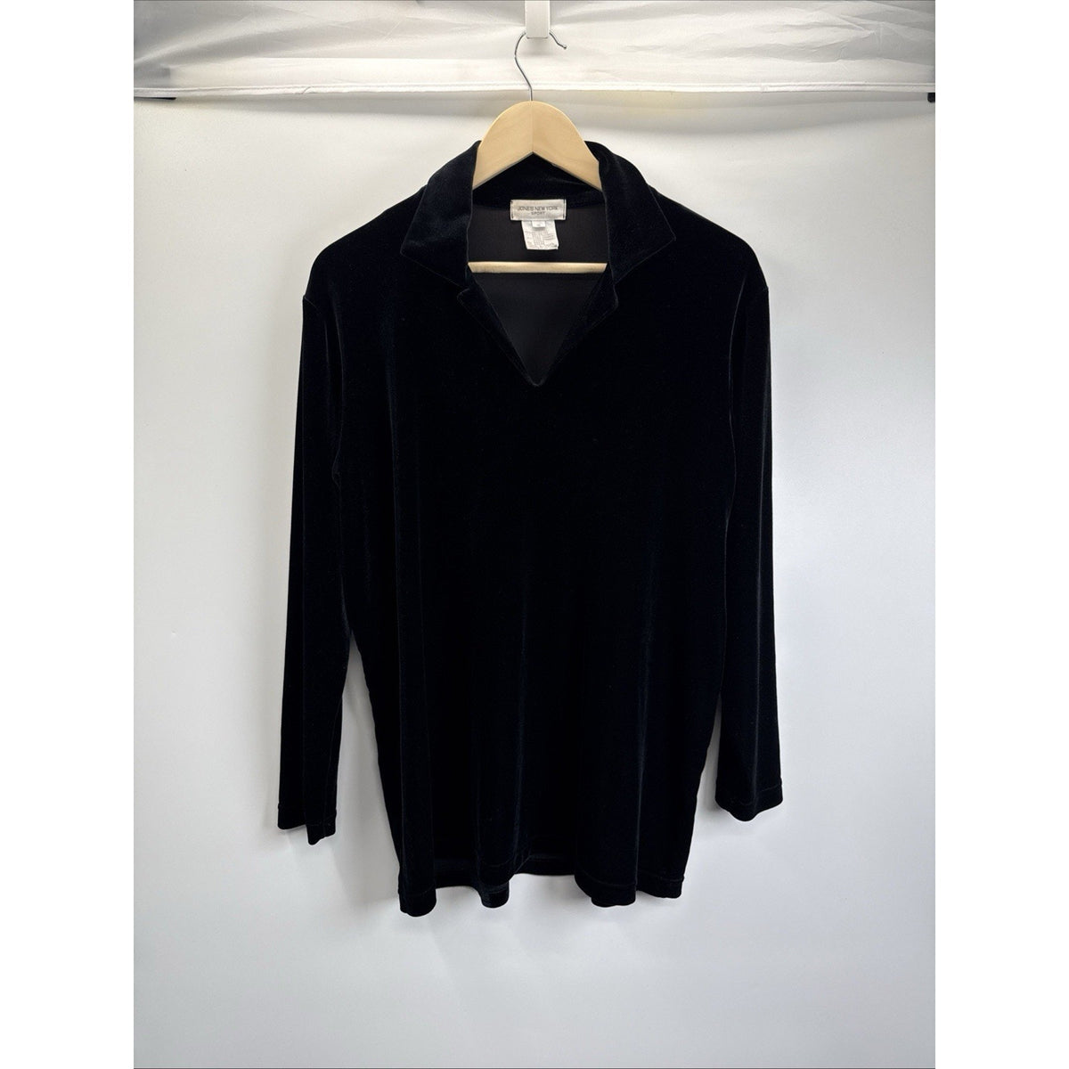 Jones New York Sport Black Velvet Top Women’s M Soft Goth Minimalist Y2K Stretch