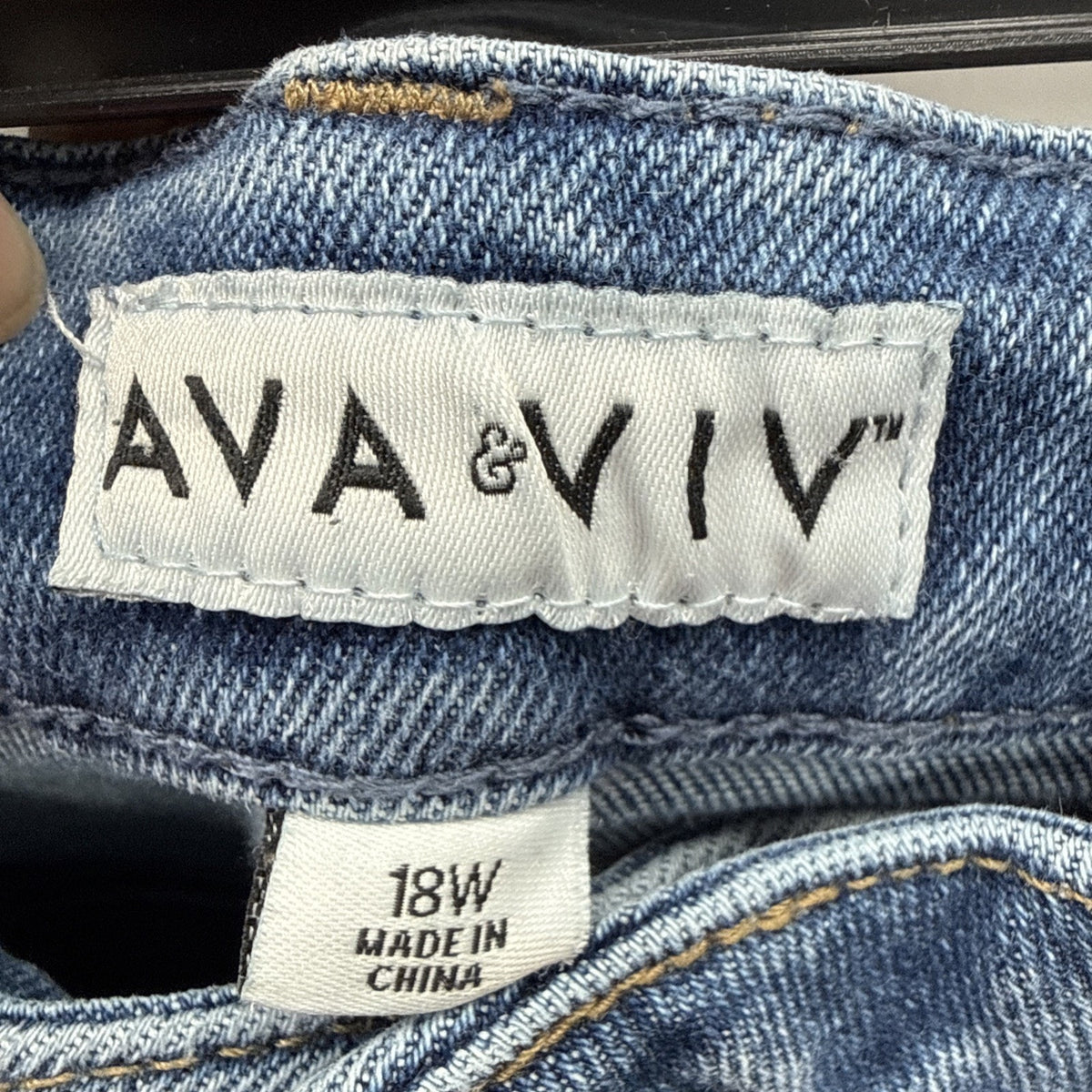 AVA & VIV Denim Crop Jeans Women Size 18W 5 Pocket Stretch 25” Inseam