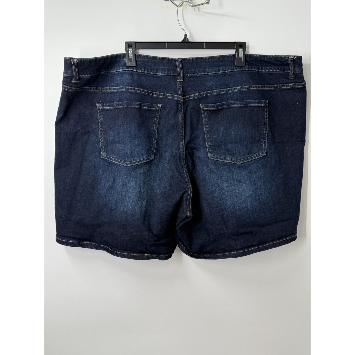 Lane Bryant Denim Shorts 28 Short Dark Wash Stretch 5-Pocket Women’s 7” Inseam