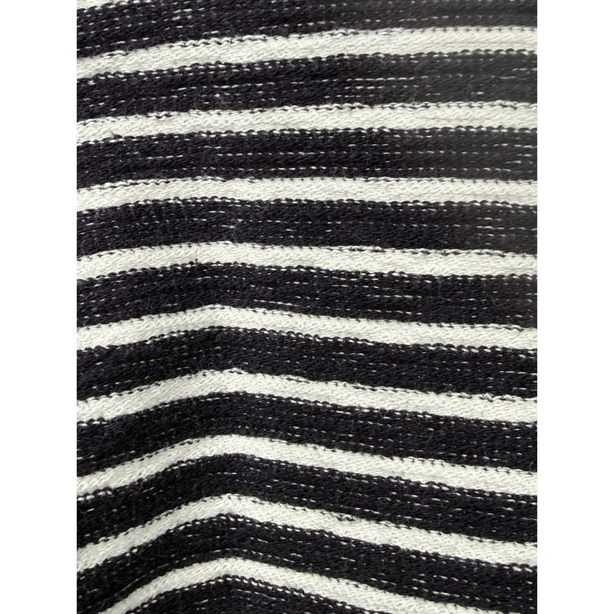 Lands’ End Black White Striped Knit Top Womens 6–8 Long Sleeve Pullover