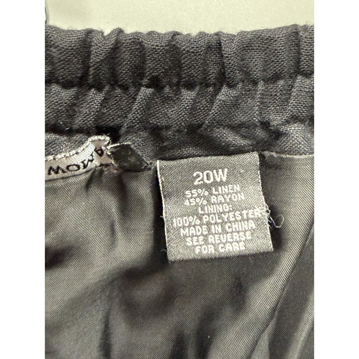 Larry Levine Woman Sz 20W Black Linen Blend Crop Pants Beaded Embroidered Hem