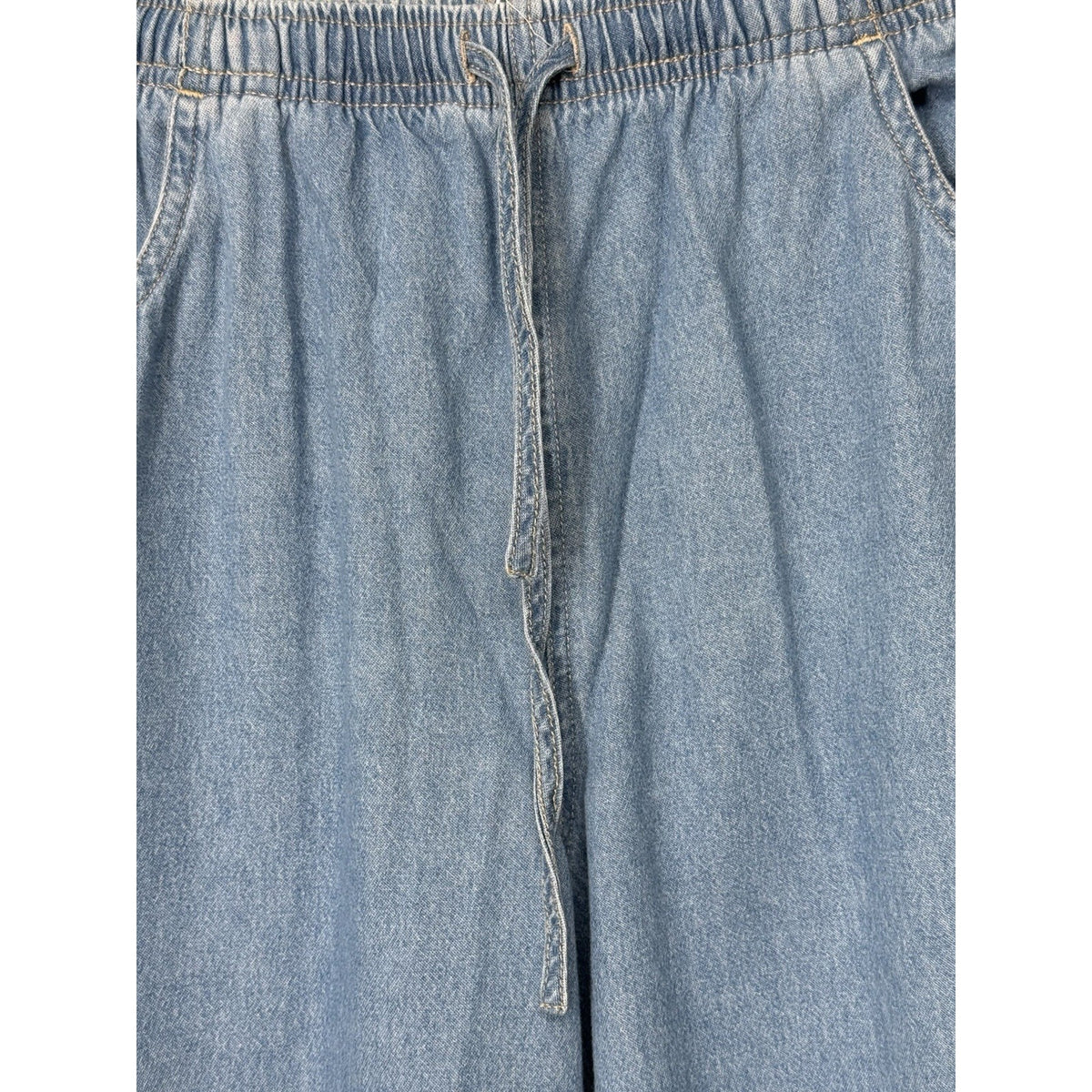 Kim Rogers Petite Medium Denim Capri Pants 100% Cotton Pull On Elastic Waist