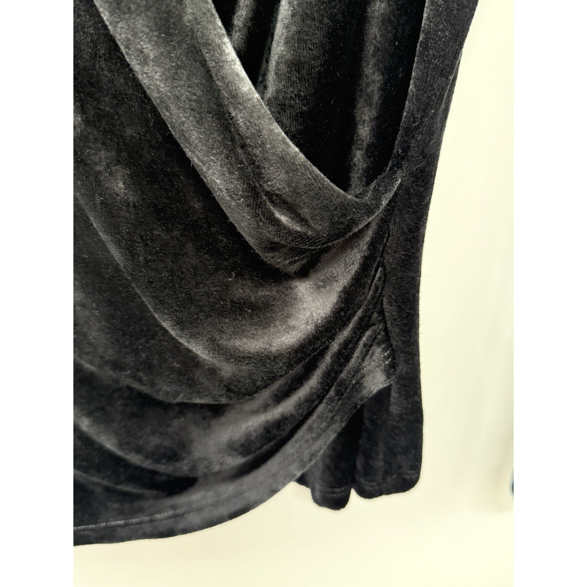 Karen Kane Black Velvet Surplice Top Womens Large Draped Long Sleeve Stretch