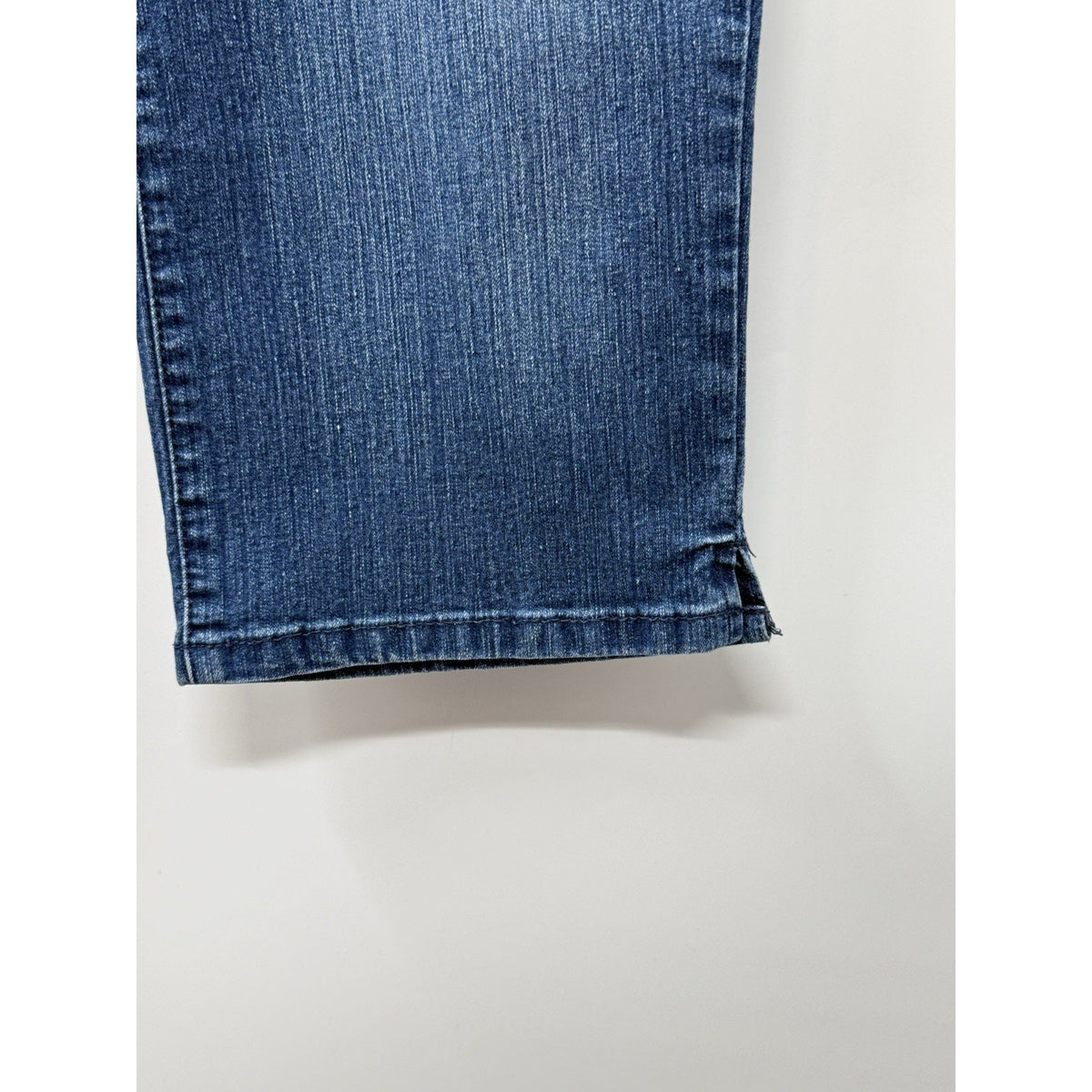 Gloria Vanderbilt Amanda Capri Jeans Womens 6 Blue Stretch Denim Mid Rise