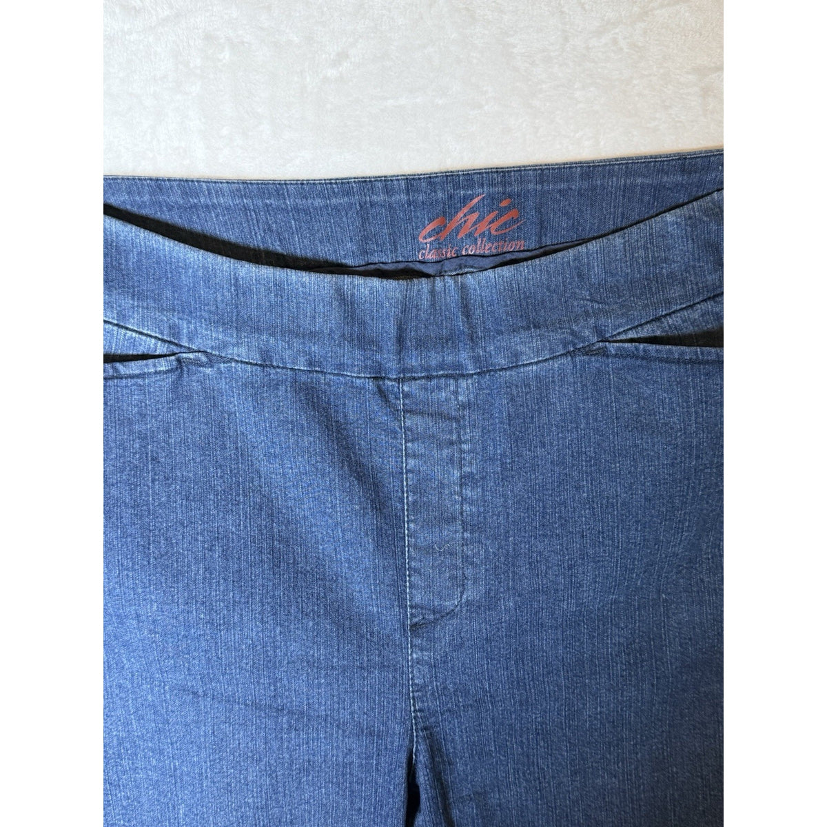 Chic Classic Collection Capris Womens 16 AVG Stretch Denim Cuffed Blue Pull On