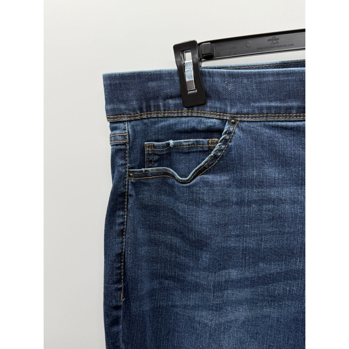 Terra & Sky Women’s Straight Leg Jeans 14W 0X Blue Stretch Denim Plus Size