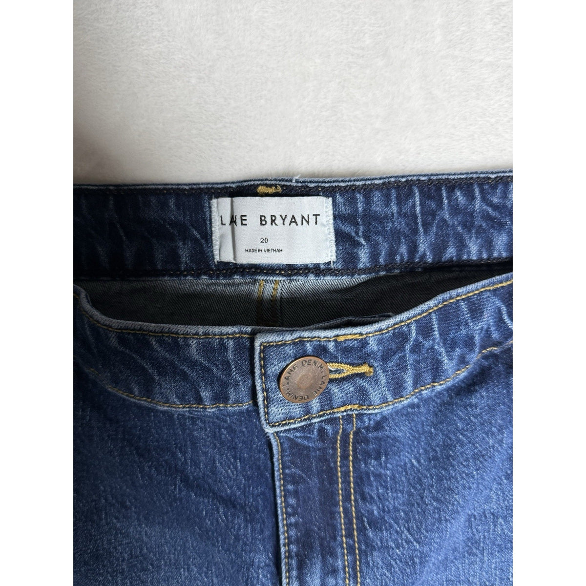 Lane Bryant Mid Rise Boyfriend Denim Shorts Women’s Size 20 Cuffed Plus Blue