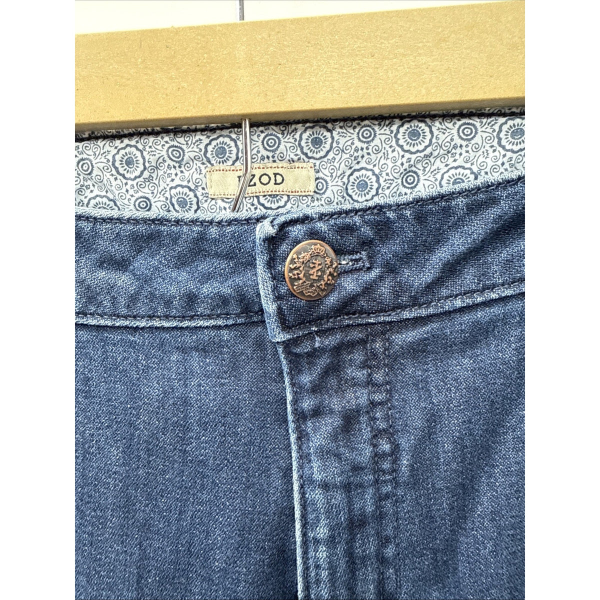 IZOD Denim Capri Blue Size 18 Cotton Spandex Button Pockets Women 5 pockets