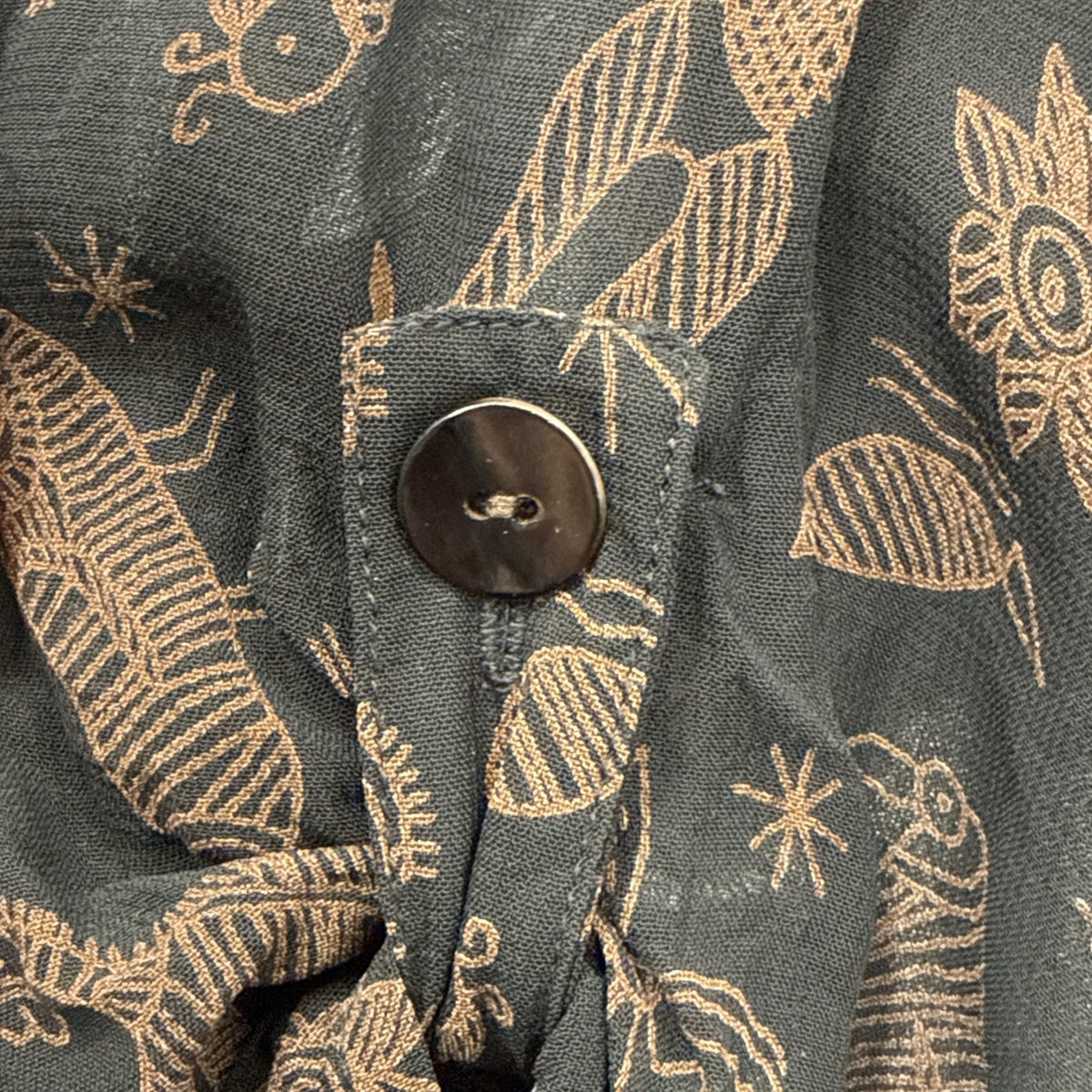Chicos Design Black Brown Animal Print Long Sleeve Button Up Shirt Sz 3 / US XL