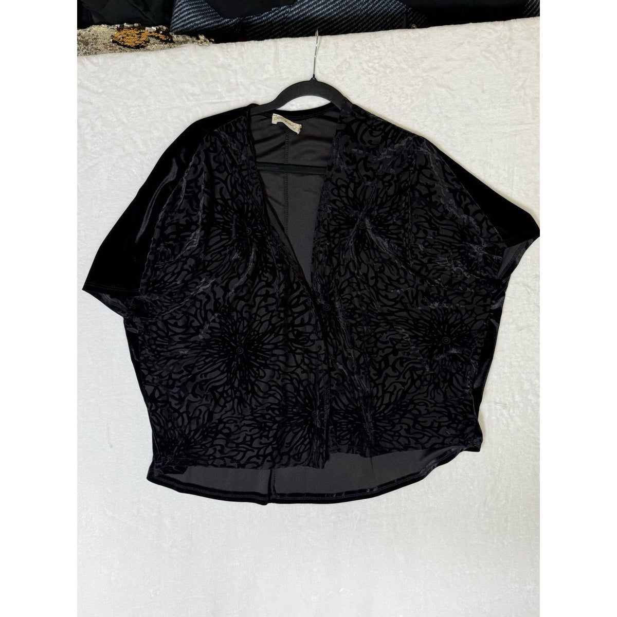 Pixi + Ivy Women S Black Velvet Kimono Cardigan Burnout Floral Open Front USA⁠