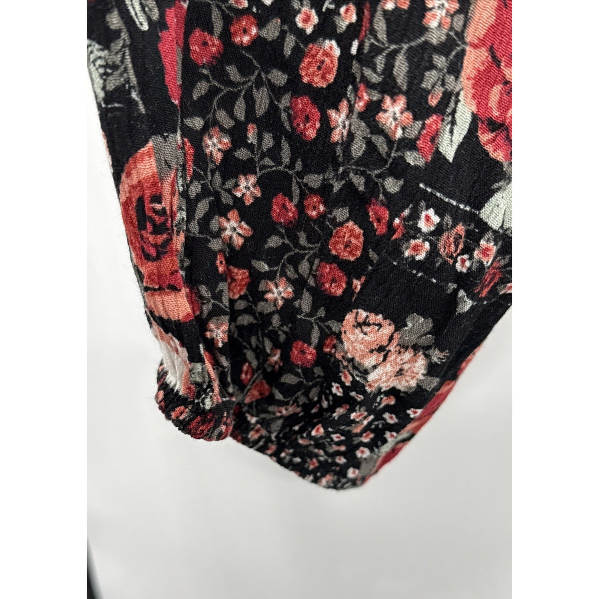Maurices Blouse Womens L Black Floral Long Sleeve Lightweight V-Neck Pullover