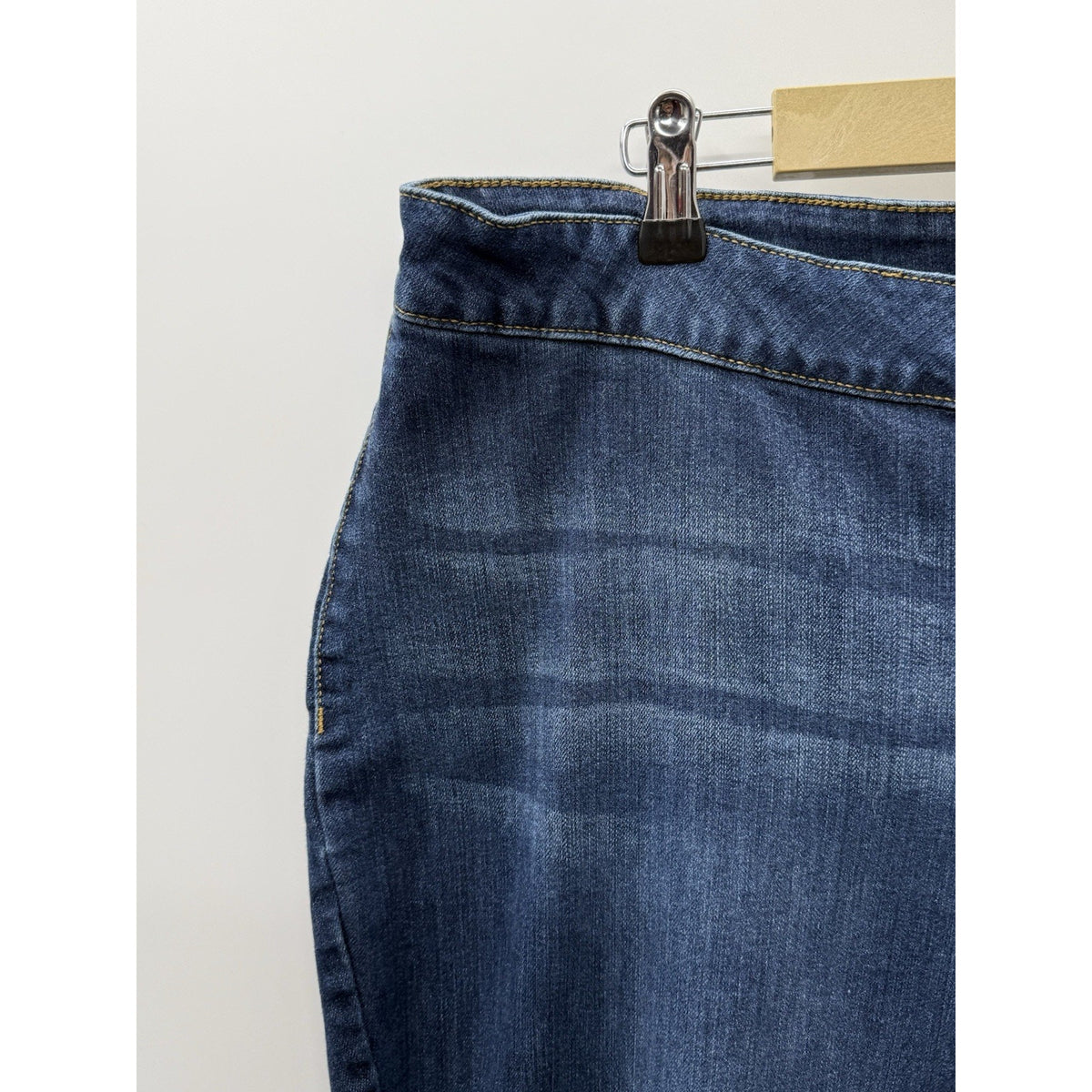 Traffic Jeans High Rise Flare Bell Bottoms Raw Hem Sz 22W Wide Leg Stretch Boho
