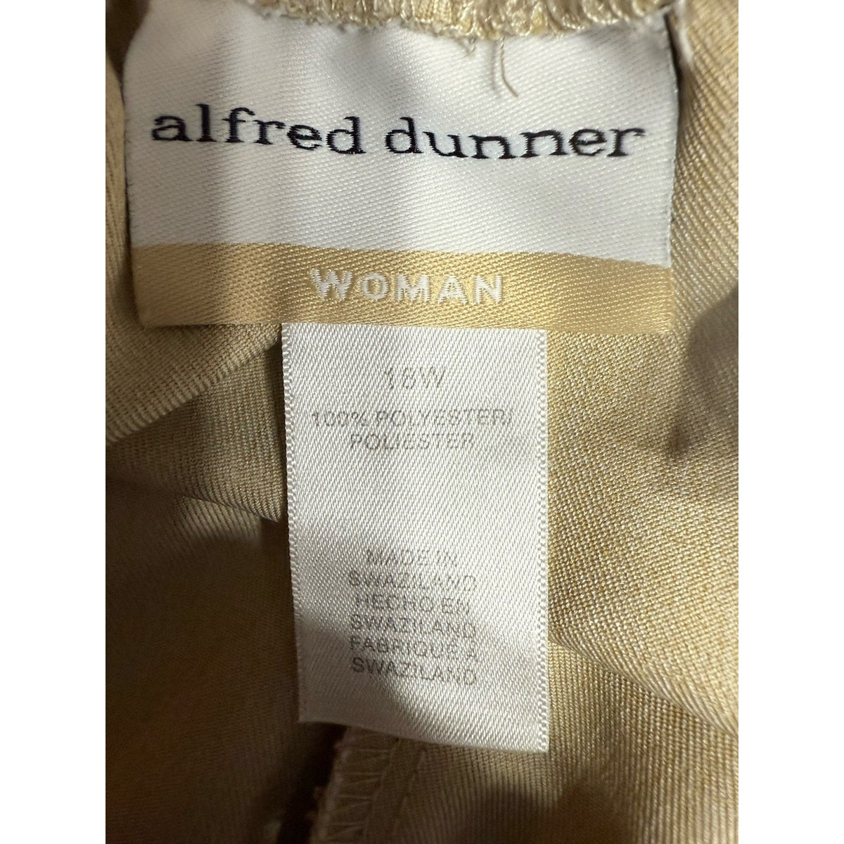 Alfred Dunner Woman 18W Beige Pull-On Capris Pants Embroidered Hem Polyester